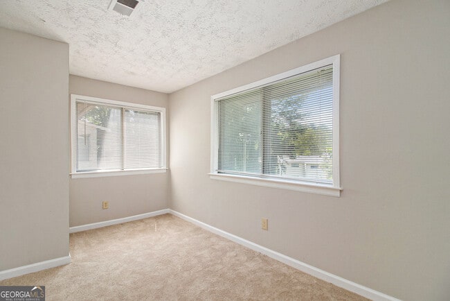 Building Photo - 3782 Kensingwood Trace