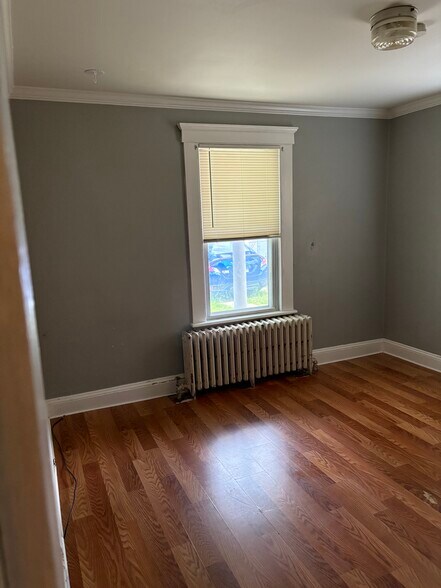 Building Photo - 50 Woodbridge Ave
