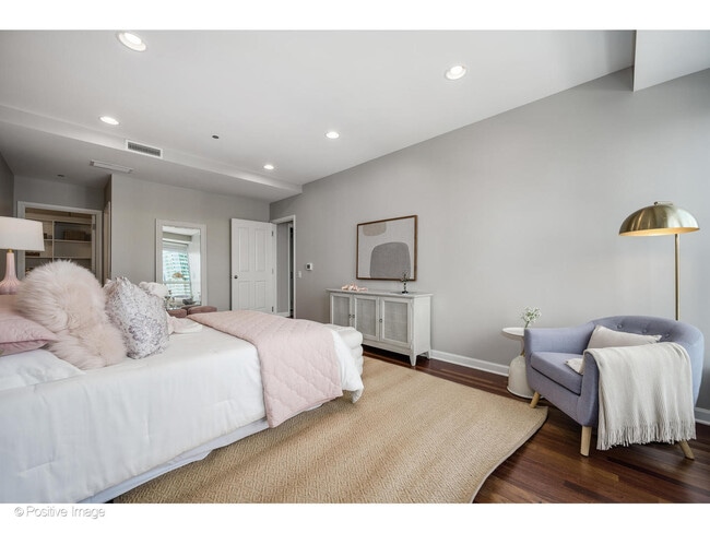 Building Photo - 415 E North Water St