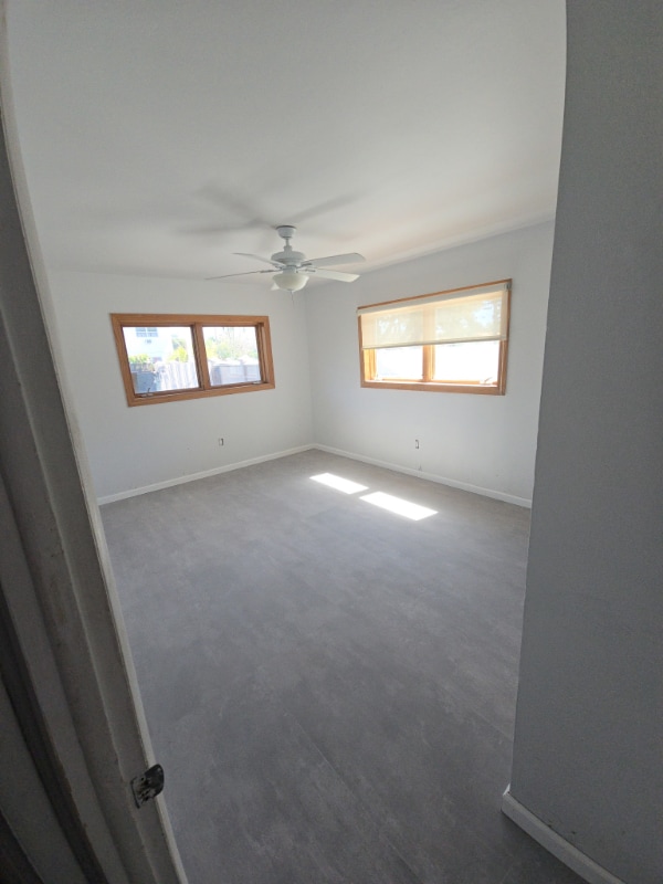 Building Photo - 11610 N Bayshore Dr