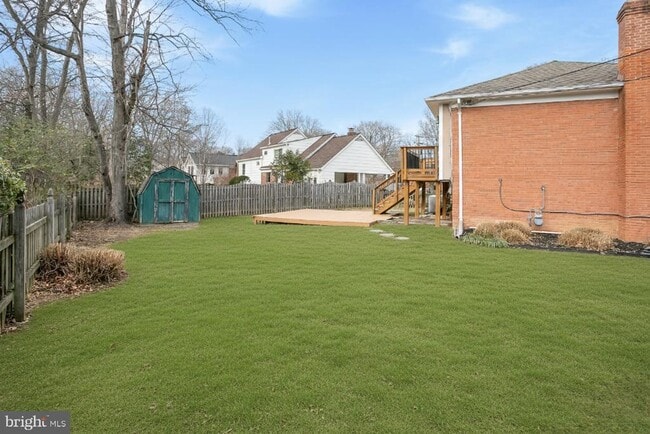 Building Photo - 8300 Midwood St