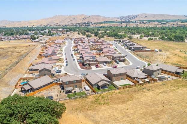 Building Photo - 655 Catala Wy