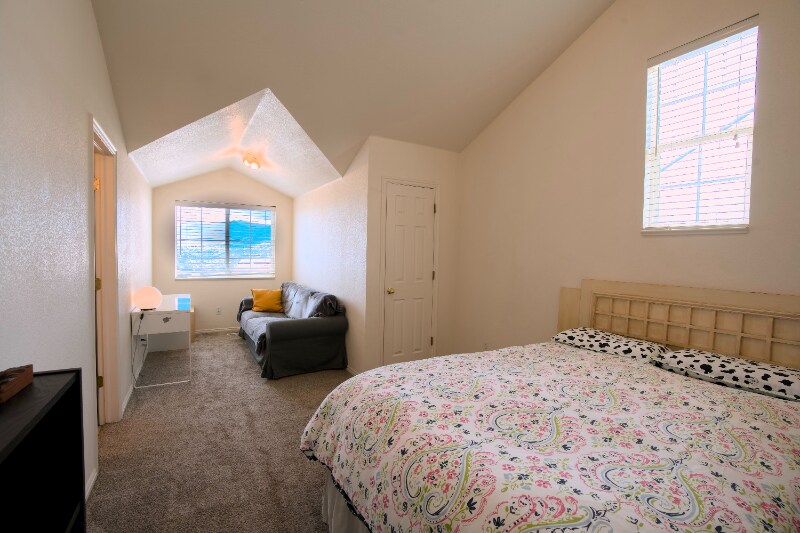 Building Photo - 953 Senior Band Rd