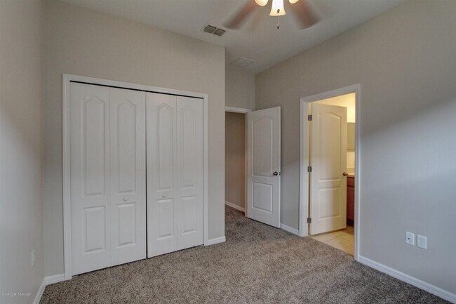 Building Photo - 5864 Trieda Dr
