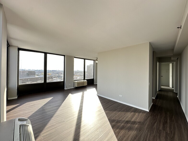 Building Photo - 4334 N Hazel St