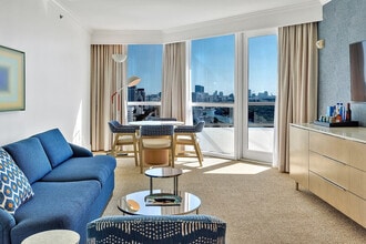 Building Photo - 4401 Collins Ave