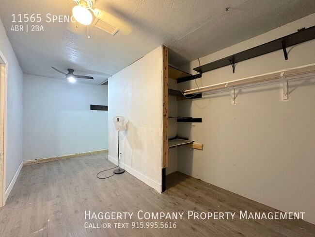 Building Photo - East El Paso 4 bed plus office area with R...