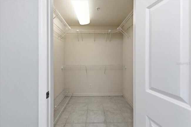 Building Photo - 10045 Links Ln