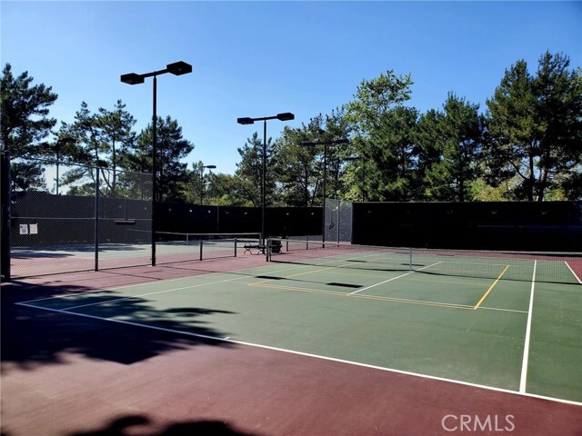 Building Photo - 75 Reunion