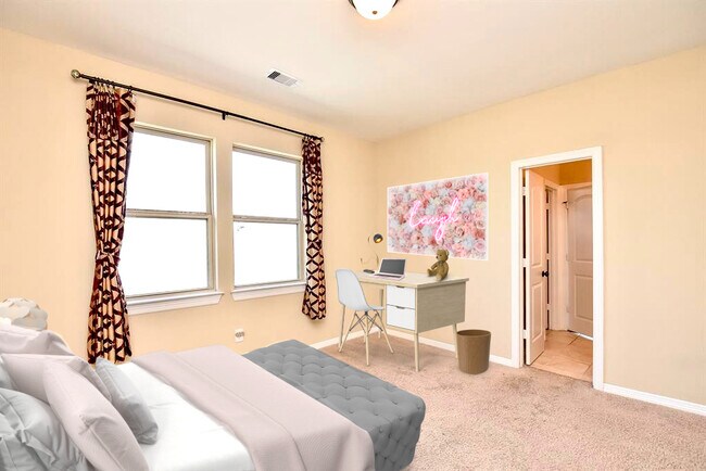 Bedroom Connected To Jack & Jill Bathroom - 28410 Tanner Crossing Ln