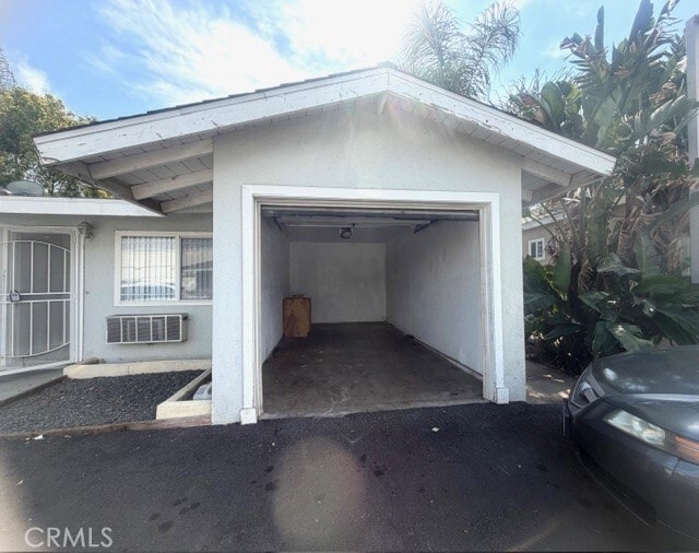 Building Photo - 10553 Poplar St