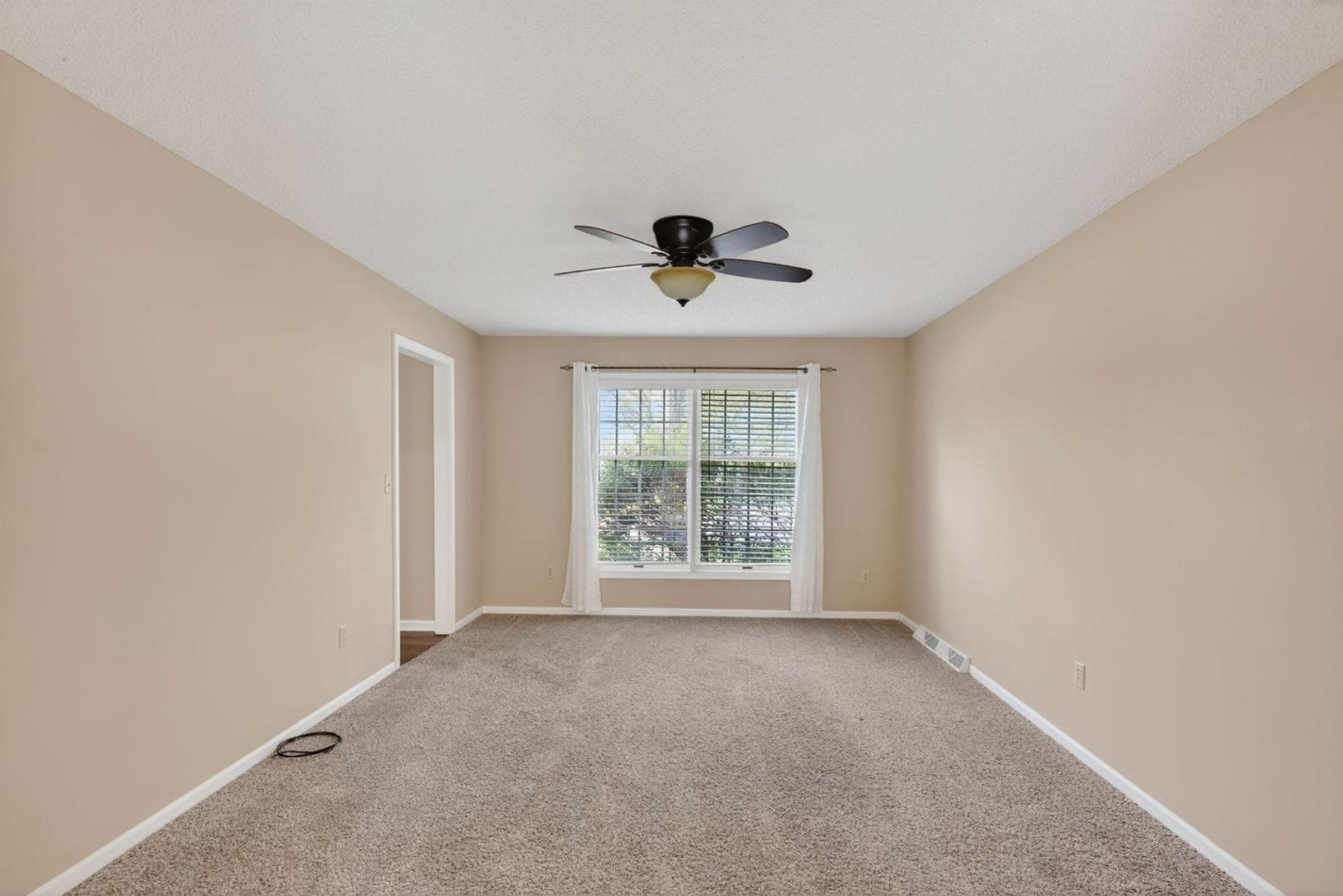 Building Photo - 1008 Royal Birkdale Dr