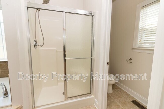 Building Photo - 8584 Sunridge Dr