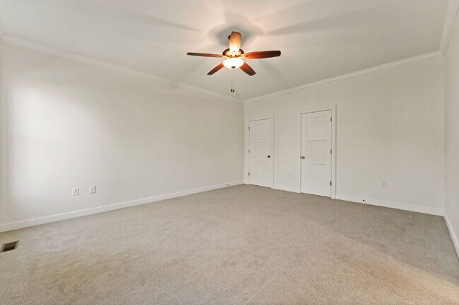 Building Photo - Spacious 5 Bedroom Home in Rountrey (Newmarket Section) – 3,555 Sq Ft – $4,350/mo