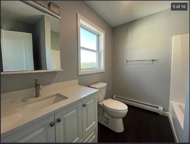 Building Photo - 11 Avon Pl