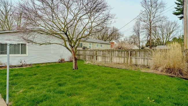 Building Photo - 2513 Oswego Ln