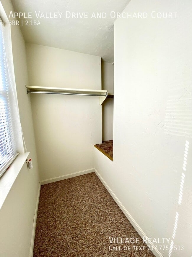 Building Photo - 110 Orchard Ct