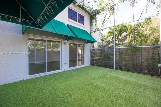 Building Photo - 565 NW 97th Ave