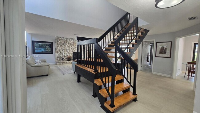 Building Photo - 540 SW 101st Ave