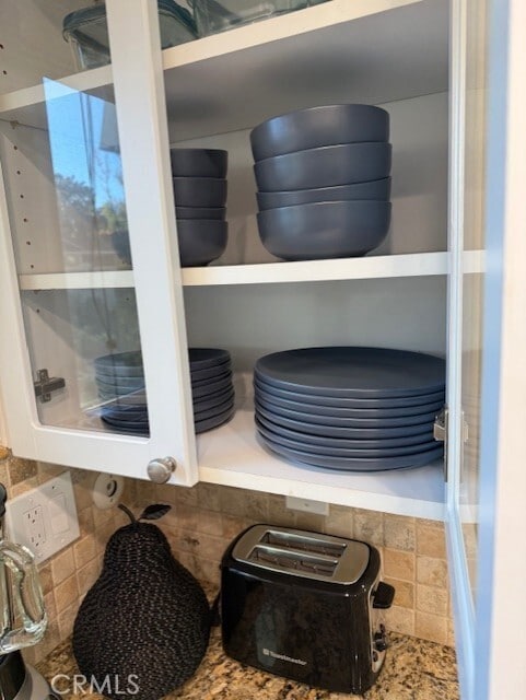 Building Photo - 2022 Via Mariposa E