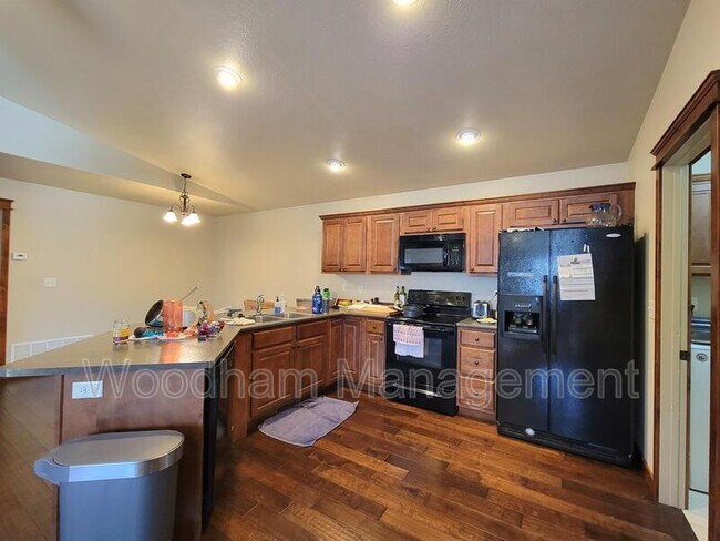 Building Photo - 103 Covey Ct