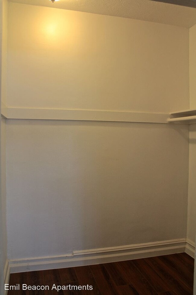 Building Photo - 945 Beacon Ave