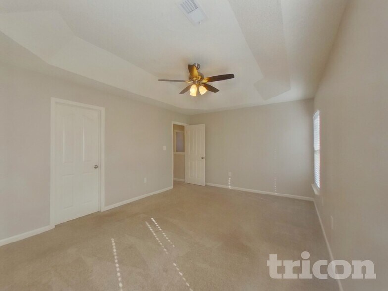 Building Photo - 7310 Ravanna Dr