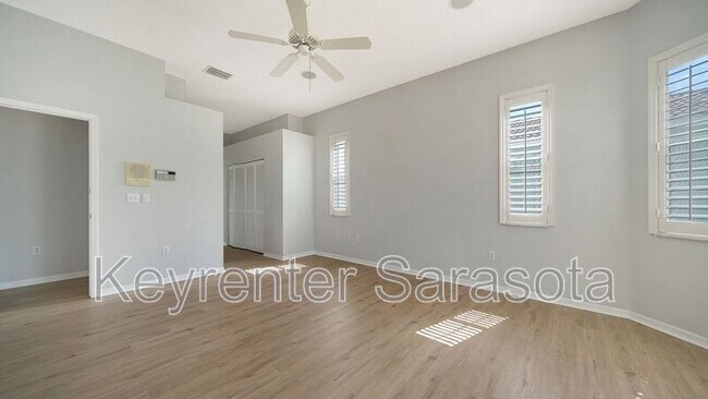 Building Photo - 4239 Balmoral Way