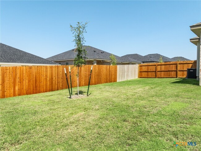 Building Photo - 5117 Rose Petal Ct