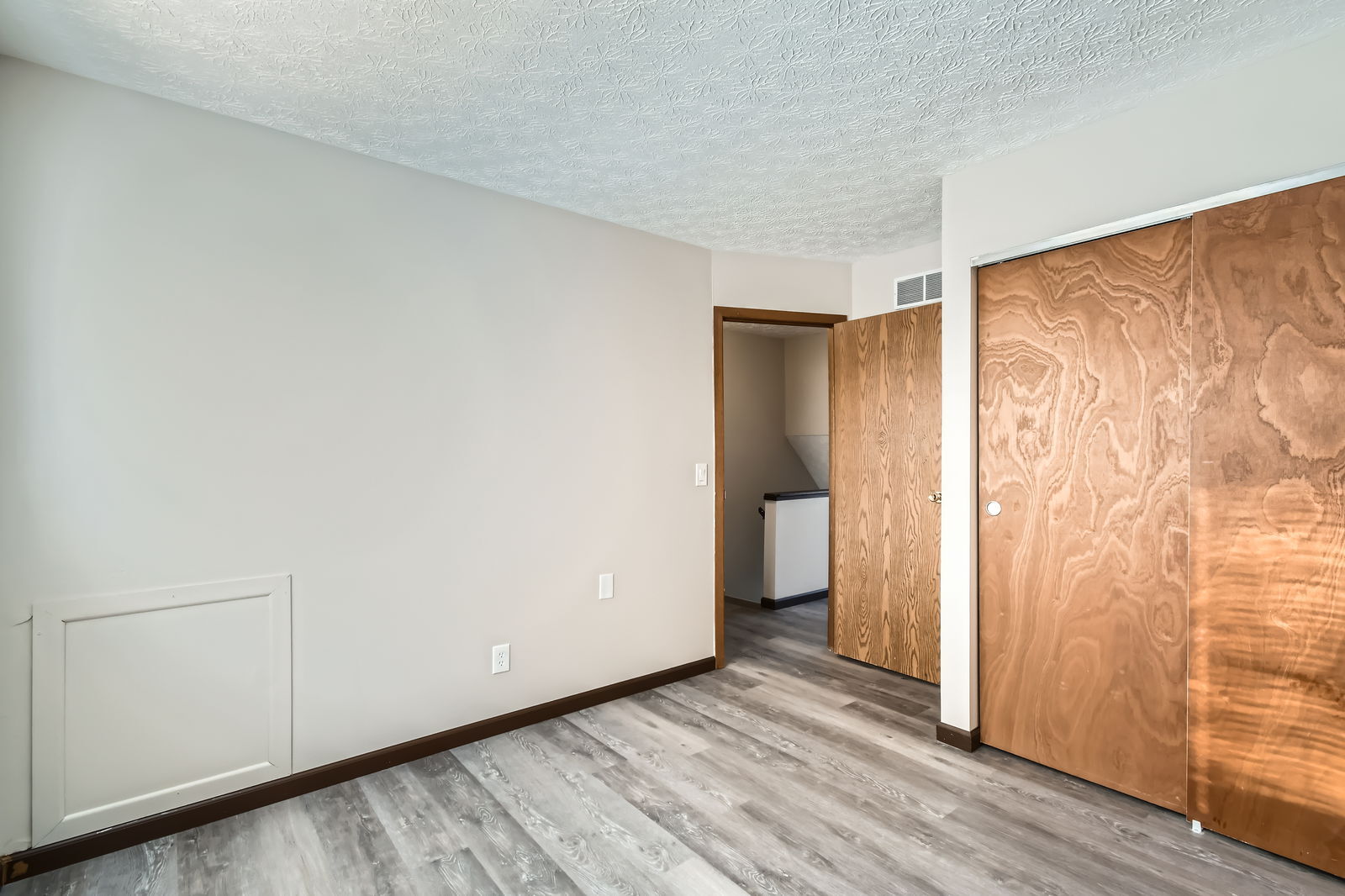 Building Photo - 6168 Fortin Ct