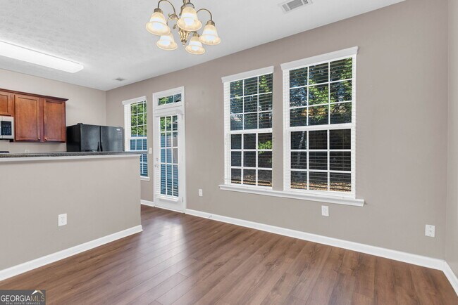Building Photo - 5313 Paramount View Way NE