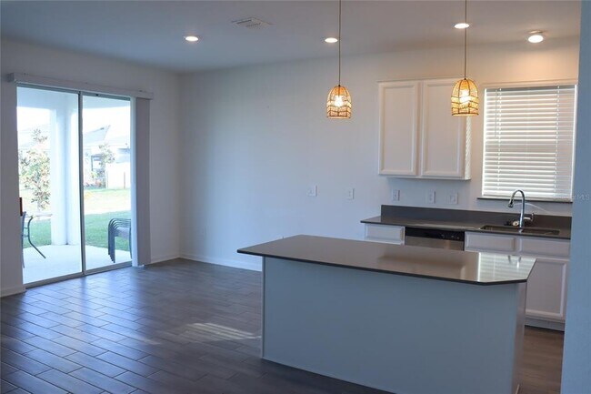 Building Photo - 34558 Shellback St