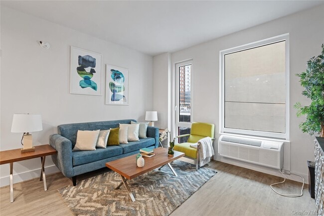 Building Photo - 40 Westchester Pl