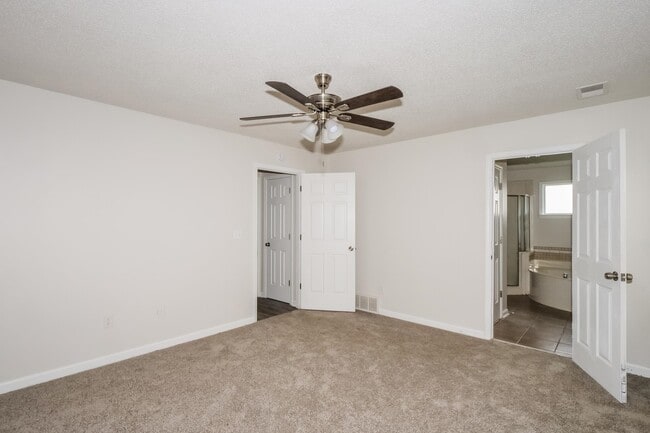Building Photo - 1008 Leconte Gap St