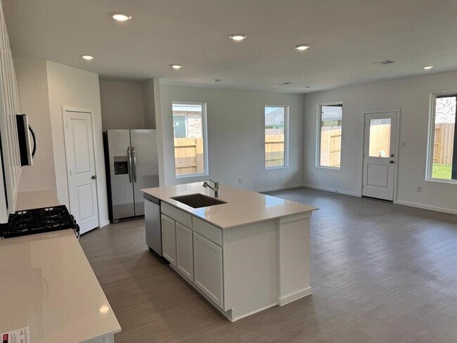 Building Photo - 26643 Prairie Smoke Ln