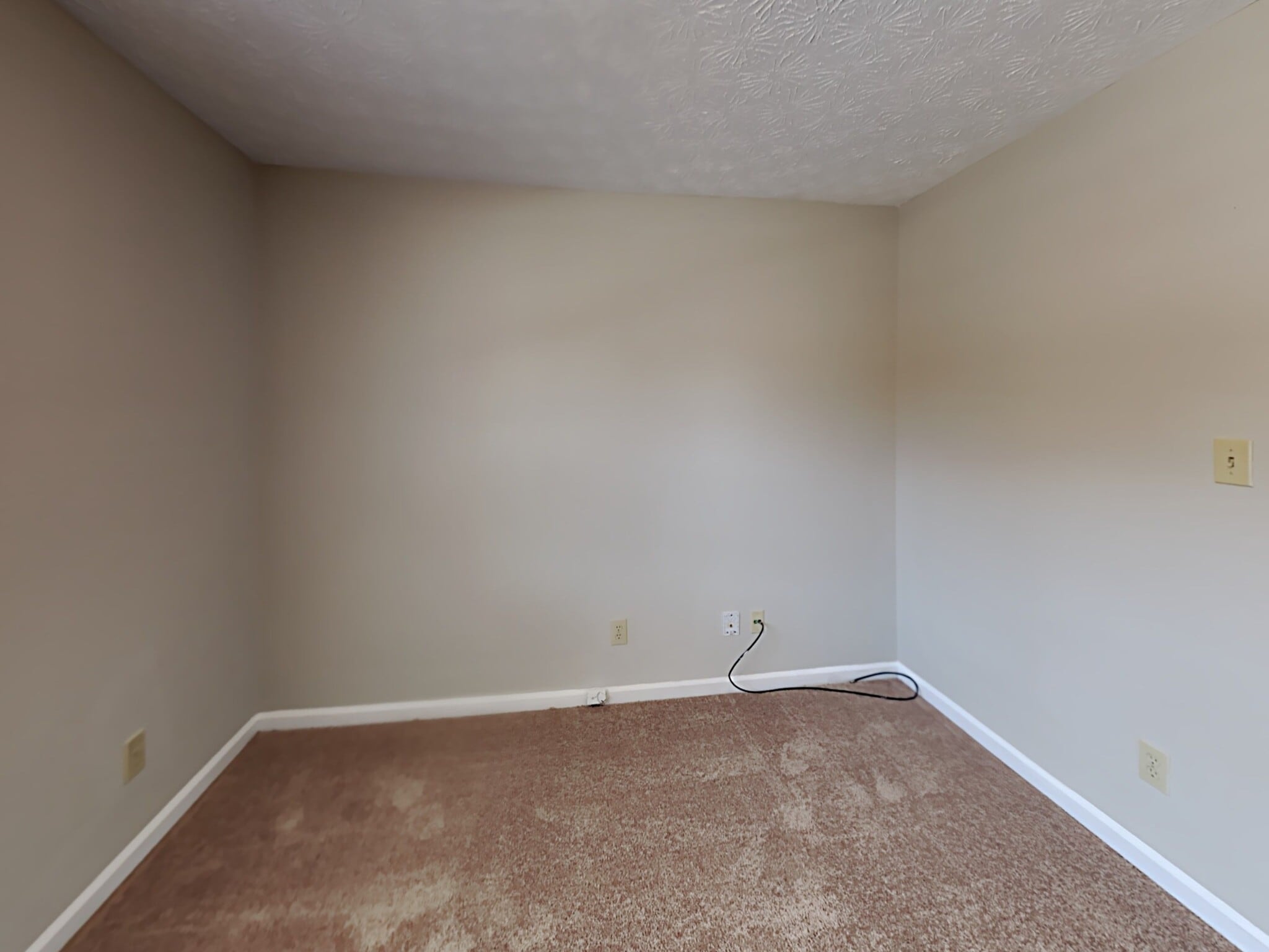 Building Photo - 624 Pennybrook Ln