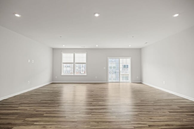 Building Photo - Gorgeous 3 Bedroom Townhome in Henrico!