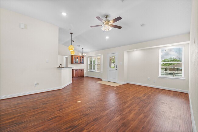 Building Photo - 7214 Deep Forest Dr