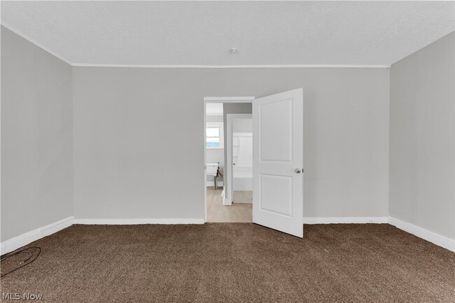 Building Photo - 3877 W 31st St