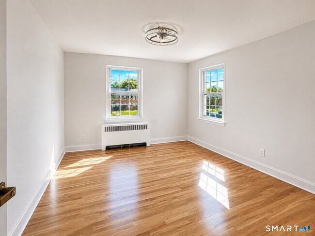 Building Photo - 30 Revere Dr