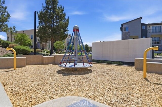 Building Photo - 158 Restore