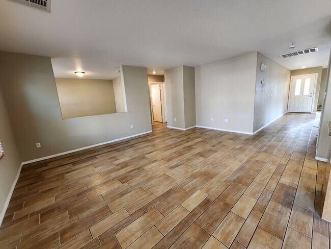 Building Photo - Beautiful former Model Home located near S...