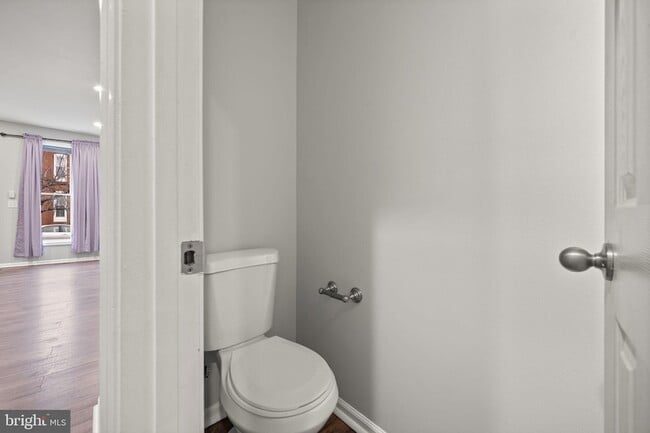 Building Photo - 420 N Collington Ave