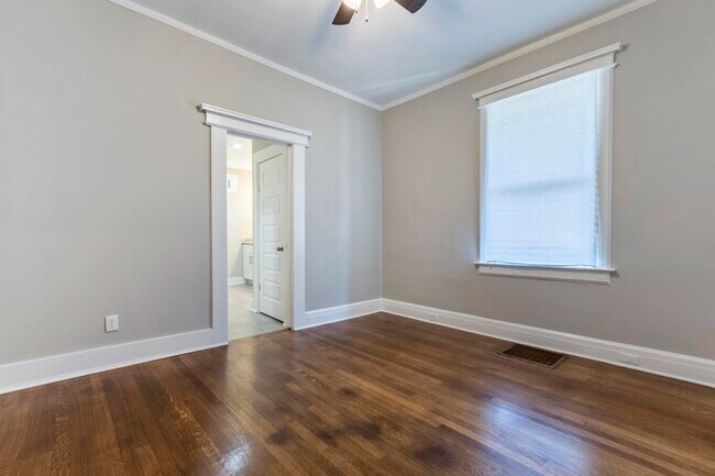 Building Photo - 1553 North Pkwy