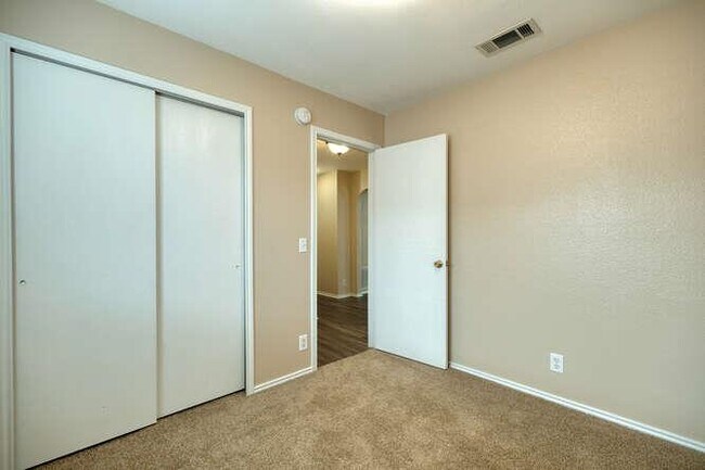 Building Photo - 244 LANGLEY None