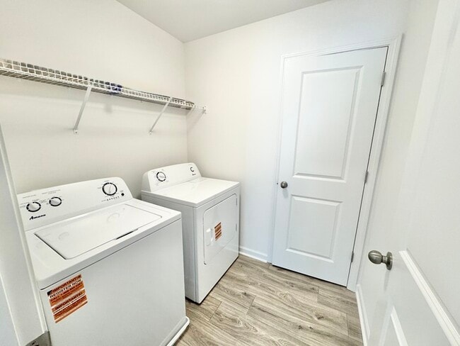 Building Photo - 4395 Mountain Ball Ln