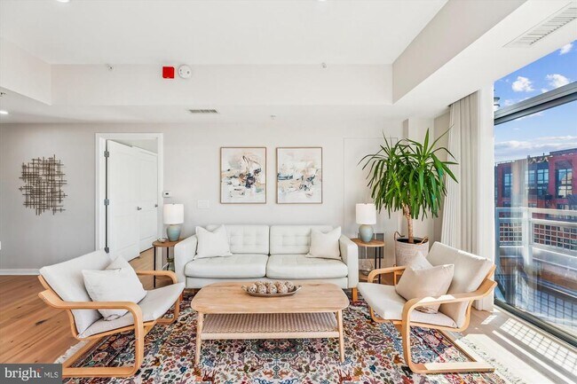 Building Photo - 475 K St NW