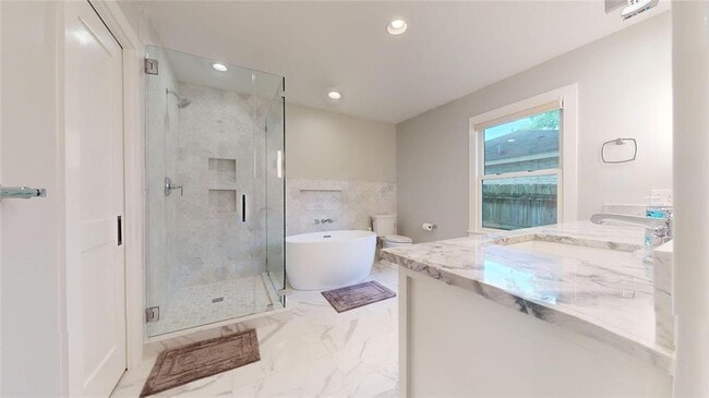 Building Photo - 3102 Foxfire Dr