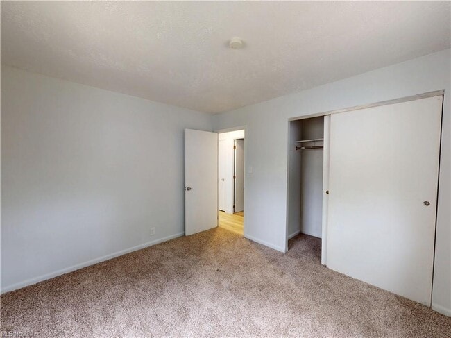 Building Photo - 17721 Rookwood Rd