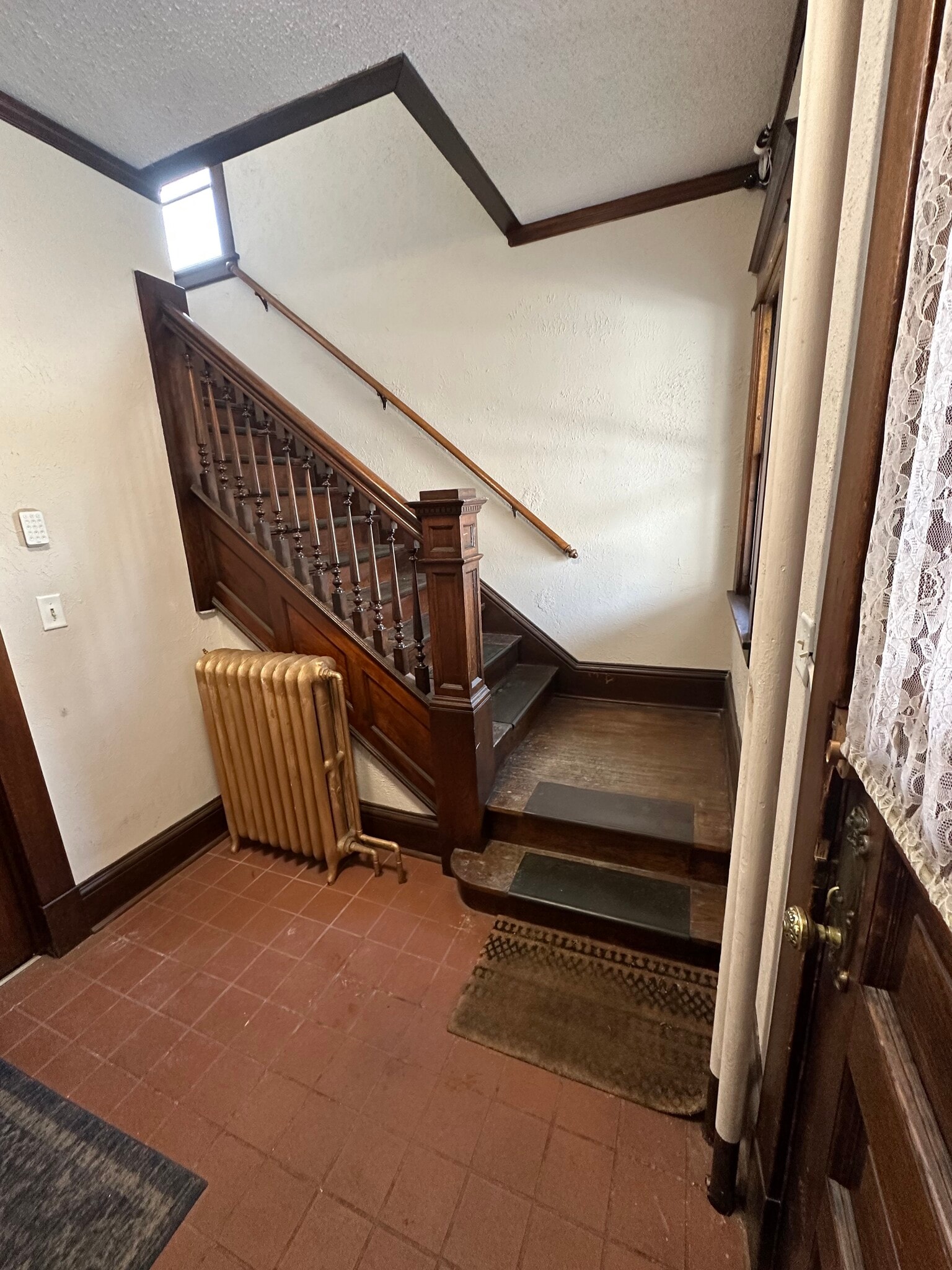 Front entry - 816 Ashland Ave
